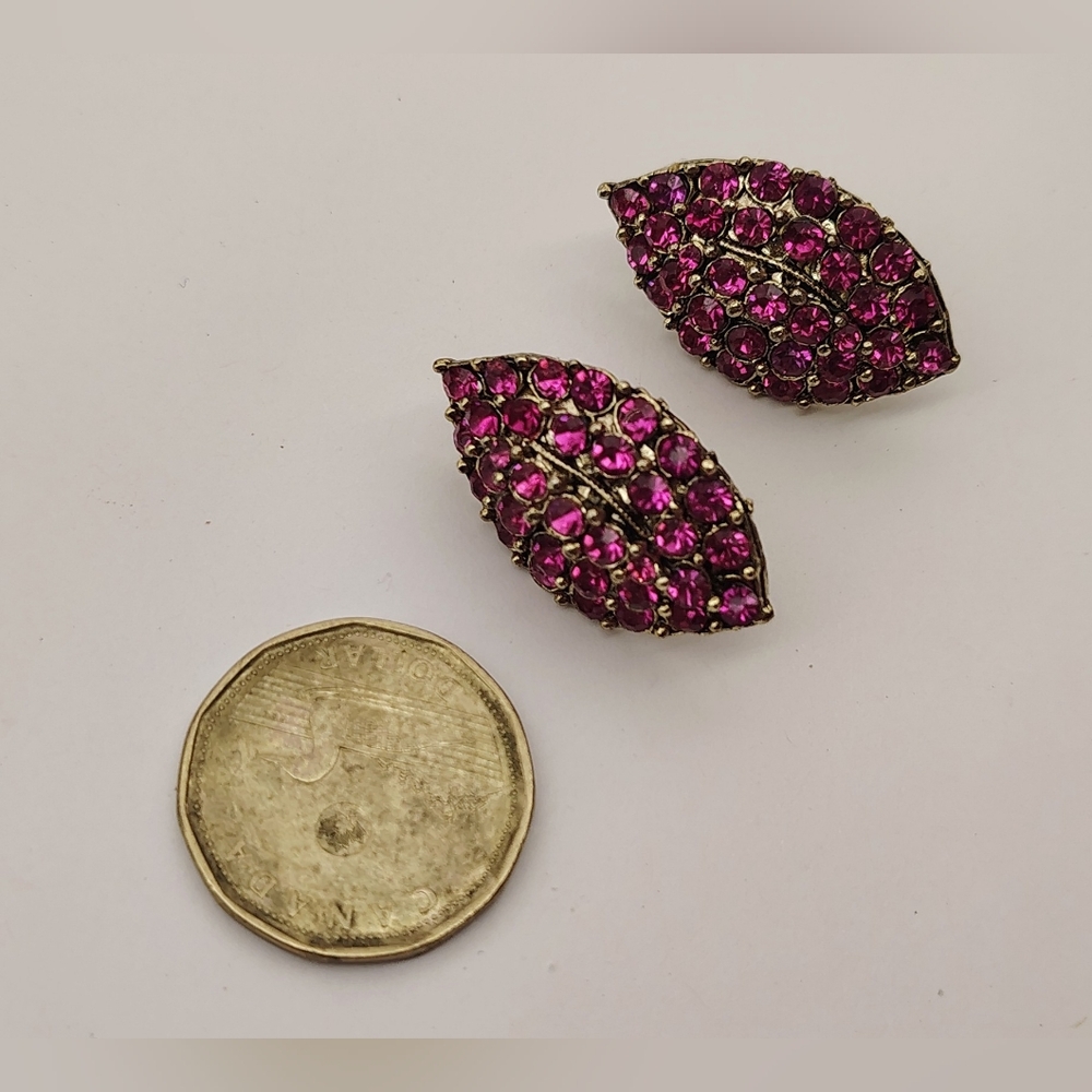 Radiant Fuchsia Crystal Leaf Pierced Earrings - Picture 9 of 15